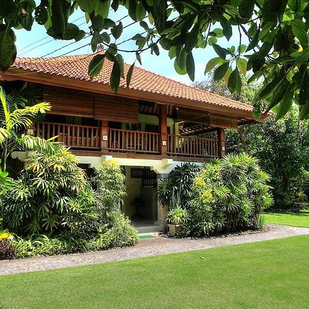 Raja Gardens Hotel Seminyak  Exterior photo