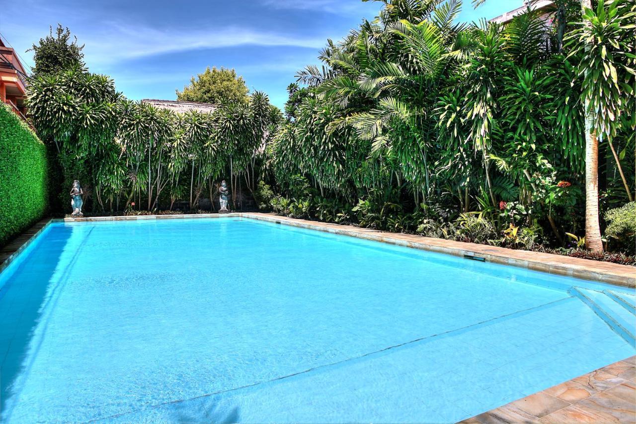 Raja Gardens Hotel Seminyak  Exterior photo
