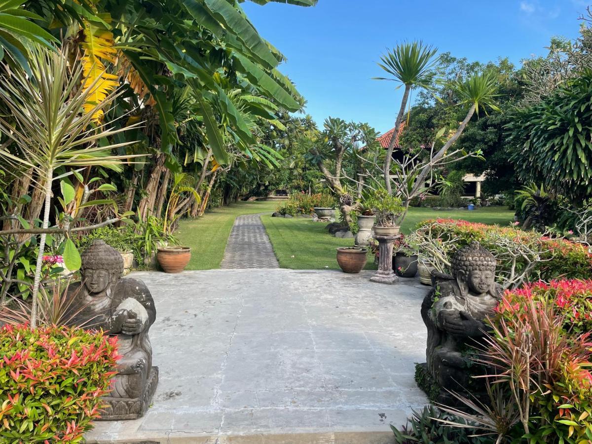 Raja Gardens Hotel Seminyak  Exterior photo