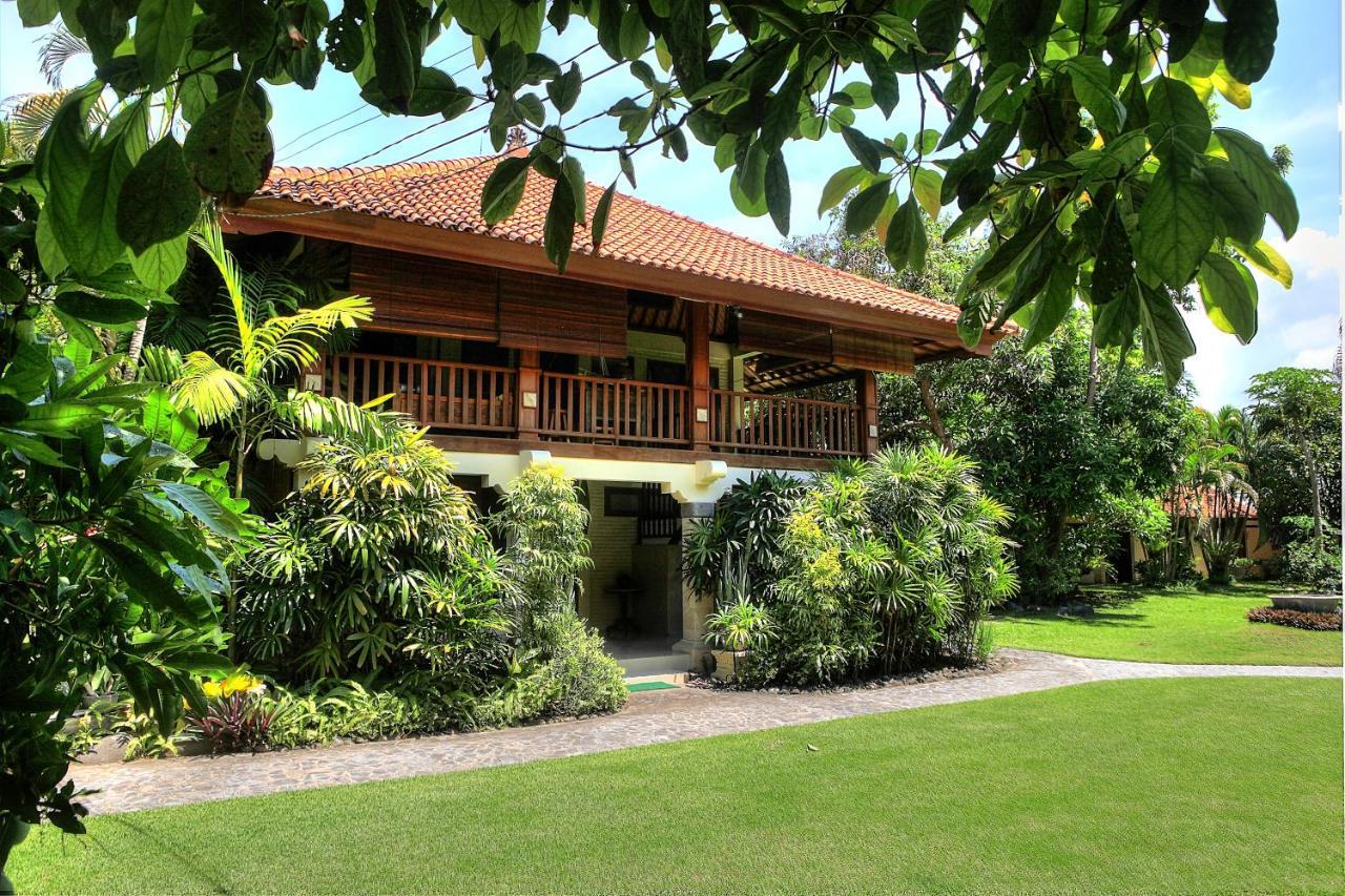 Raja Gardens Hotel Seminyak  Exterior photo