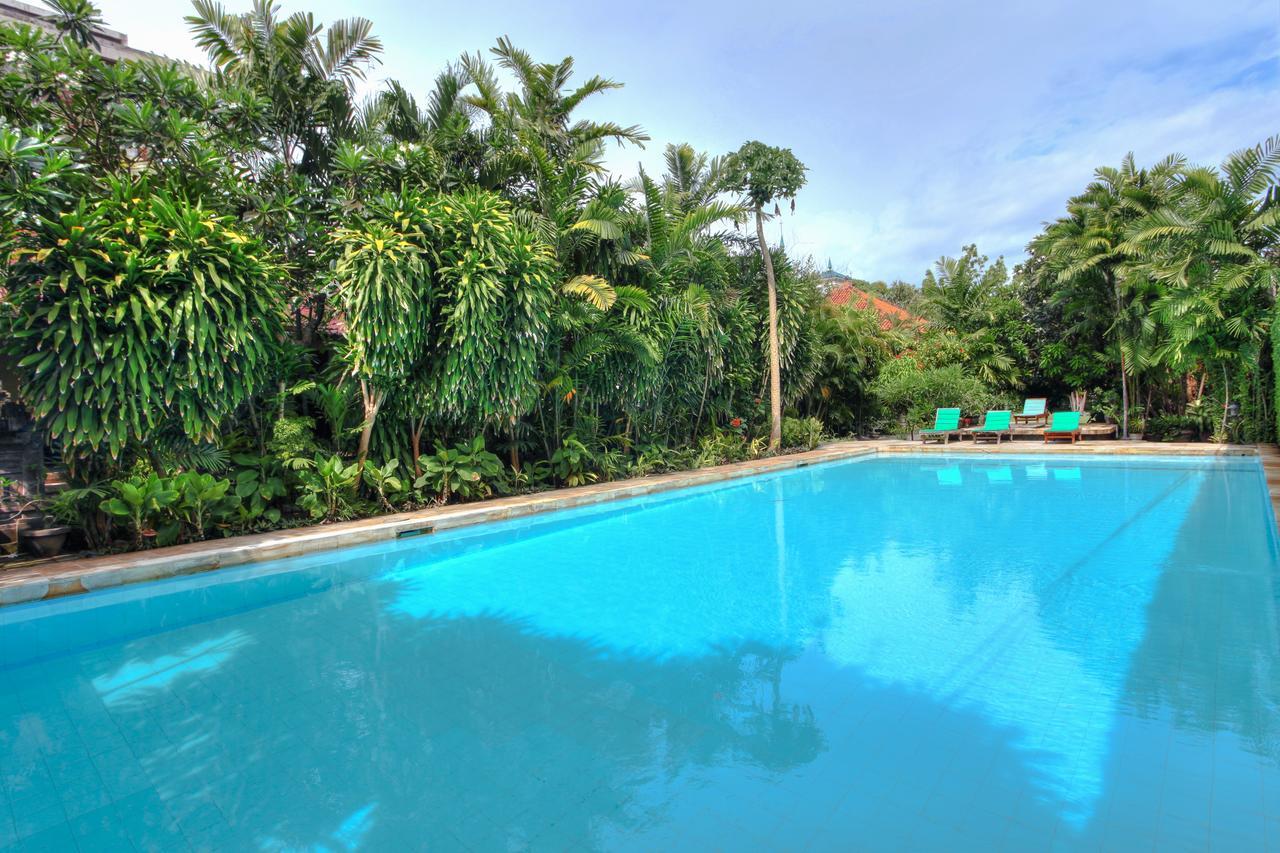Raja Gardens Hotel Seminyak  Exterior photo